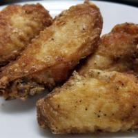 Lunch Chicken Wing 午餐*鸡翅 · 6 pieces of regular fried chicken wings, served with vegetable fried rice, vegetables spring...