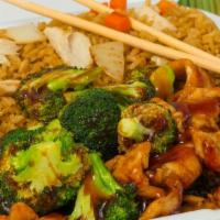 Chicken With Broccoli · Served with pork fried rice or white rice. choice of soup (wonton, egg drop, hot and sour) o...