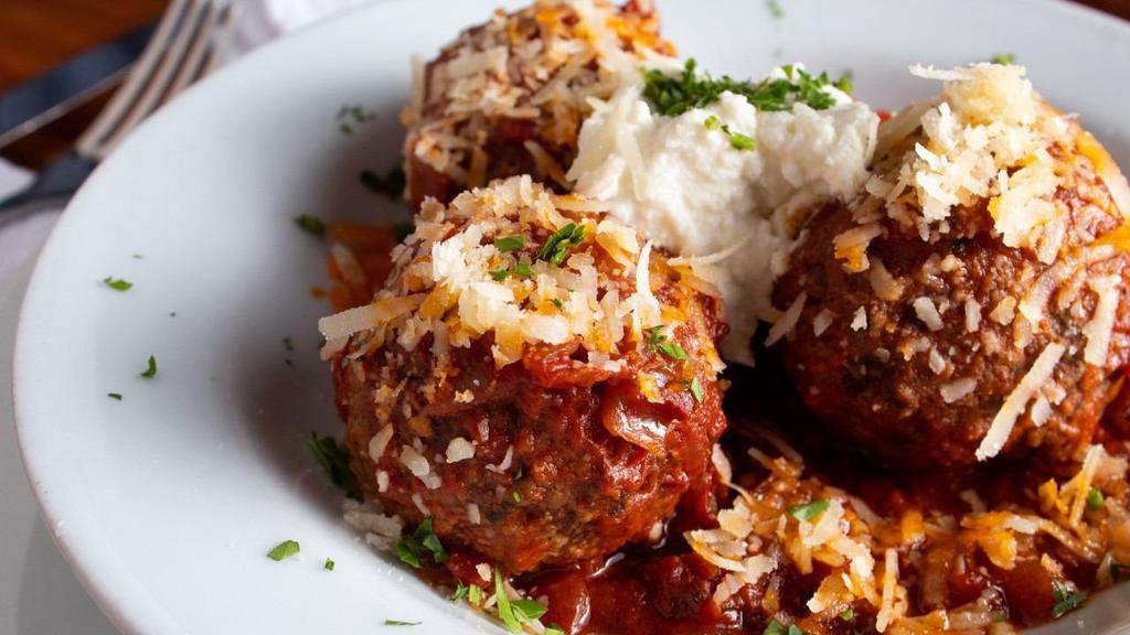 Albondigas, Salsa Marinara, Ricota · Meatballs, tomato marinara, whipped ricotta.