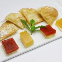Postre Vigilante · Creamy port salut cheese with membrillo or batata.