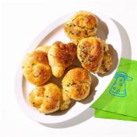 Garlic Knots · 6 garlic knots