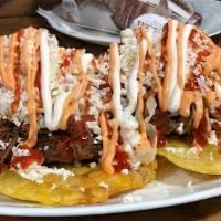 Tostones Pork · 3 pices with pulled pork, lettuce,  garlic sauce, ketchup, pico de gallo, cheese