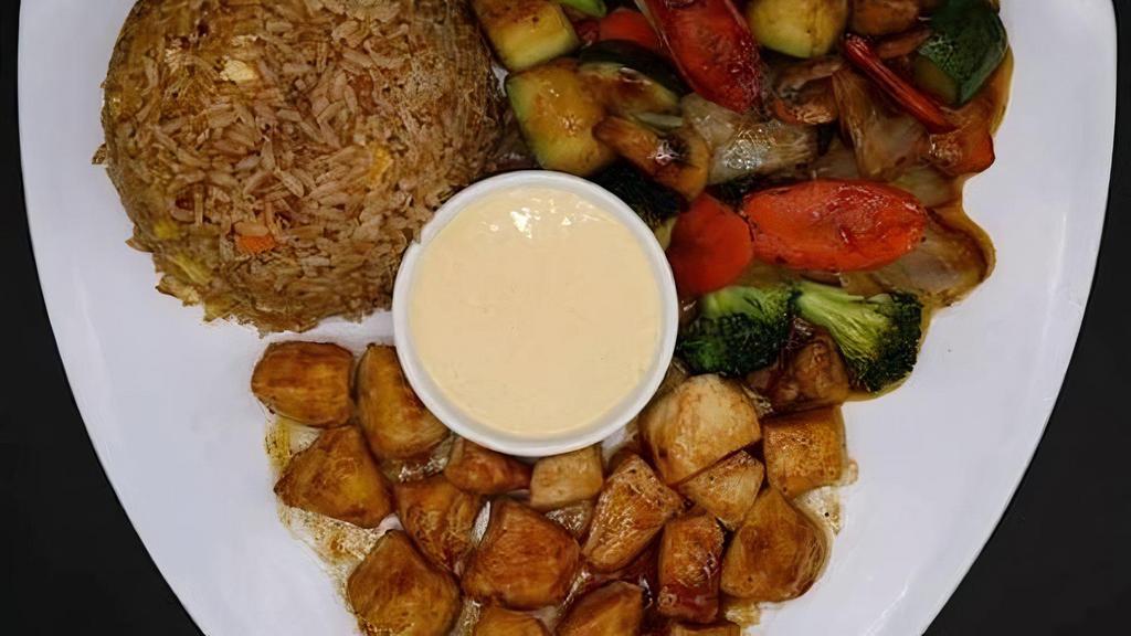 Chicken Hibachi · Served with soup or salad, side of fried rice, vegetables and yum-yum sauce