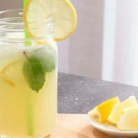 Limonada Fresca / Fresh Lemonade · 