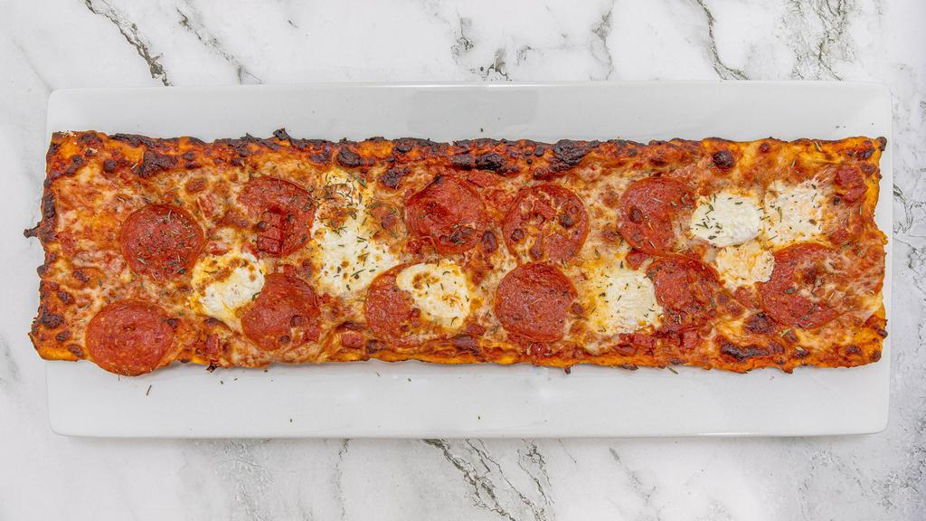 Pepperoni And Mozarella Flabread Pizza · 