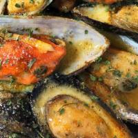 Steamed 1 Lb. Black Mussels · Boiled Half shell black mussels.