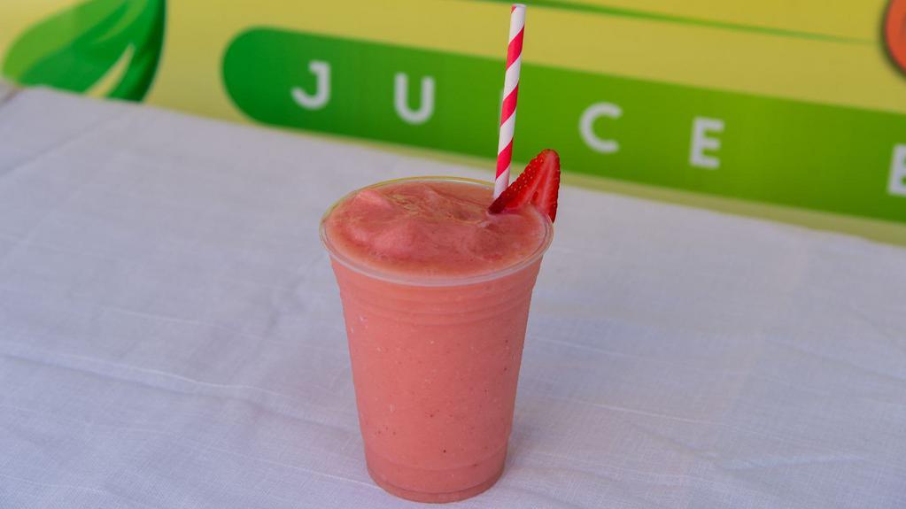 Salvaje · Strawberry, banana, mango, fresh squeeze orange juice