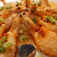 Garlic Steamed Shrimp (Shell) · With clear noodle.