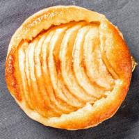 Apple Almond Tart · Apple almond tart.