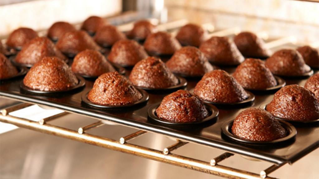 4 Mini Gingerbread Muffins (35 Cal Each) · Light and fluffy mini muffins.