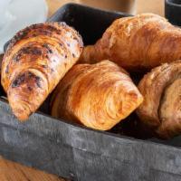 Plain Croissant Box · 10 plain croissants
