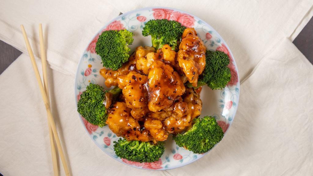 Cd12. General Tso'S Chicken · Hot & spicy.