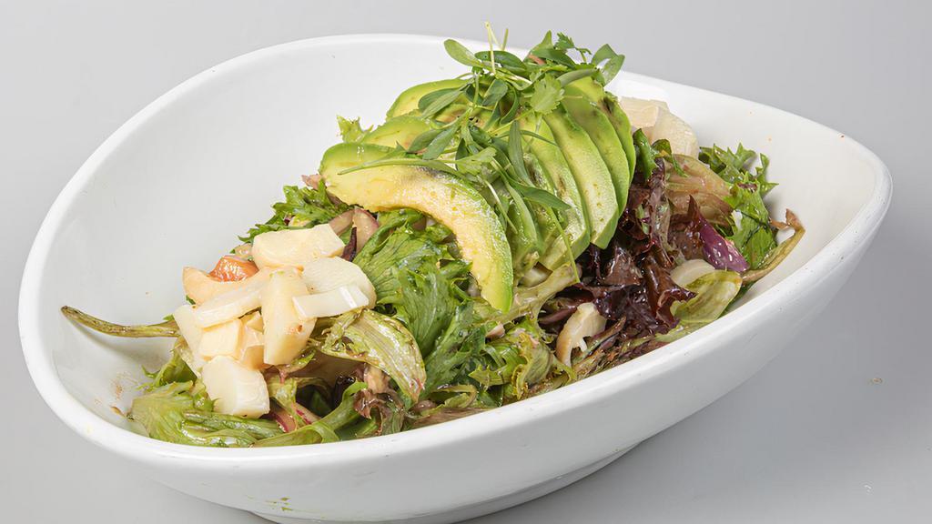 Criolla Salad · Homemade dressing, lettuce mix, tomatoes, red onions, cucumber, heart of palms, and avocado.