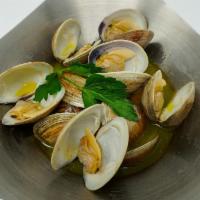 Steamed Clams (1 Doz) · 1 dozen middle neck clams served with lemon and butter sauce.