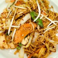 Pad Mee Jeen · Stir fry egg noodle with onion, carrot, napa, mushroom, snow pea, scallion and bean sprout.