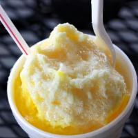 Snow Cream Snoball · Vanilla flavor with condensed milk and cream.