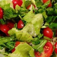 Garden Salad Large Size · , onion,  tomato , lettuce, parsley, olive oil ,lemon juice ,salt , dry mint,