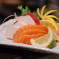 ✶Sashimi Appetizer · Chef’s choice 9pcs sashimi.