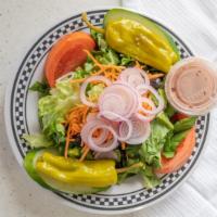 Garden · Romaine lettuce with tomatoes, cucumbers, red onions, black olives, pepperoncini and carrots.
