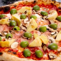 Quattro Stagioni · Pomodoro, mozzarella, funghi, artichokes, green olives & italian ham.