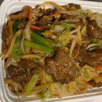 Beef Chow Mein · Served with crispy noodles and fried rice.