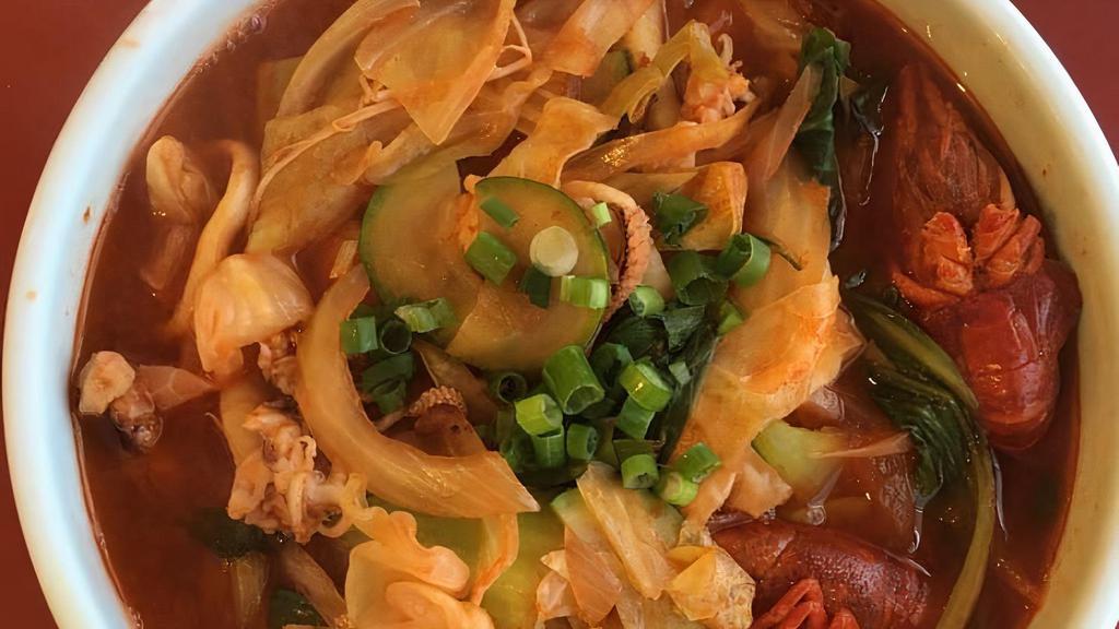 Jjamppong · Seafood Spicy Noodle Soup