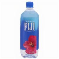 Fiji Water (1 L) · 