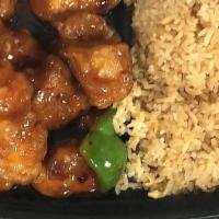 General Tso'S Chicken · Hot & spicy. Deep-Fried Tender White Meat Chicken Breast with Bell Pepper And Onion Tossed I...