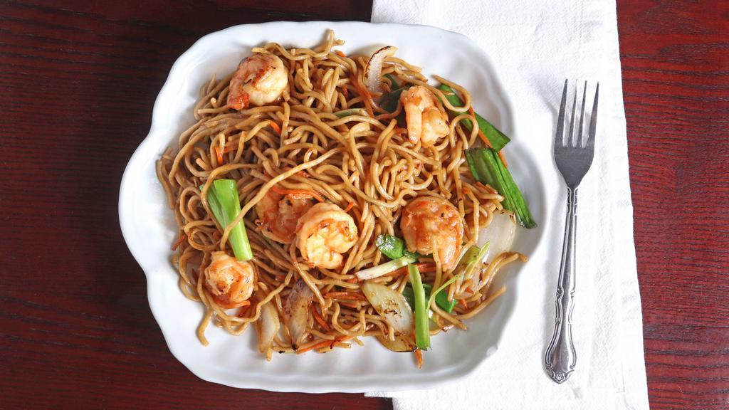 Lo Mein · Classic Chinese noodles with carrots, bean sprouts, yellow and green onions in a light brown sauce with a hint of sesame oil.