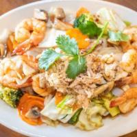 Radna Noodle With Shrimp & Crab Meat · A noodle special which comes with the wide rice noodle in a gravy sauce. Serves with broccol...