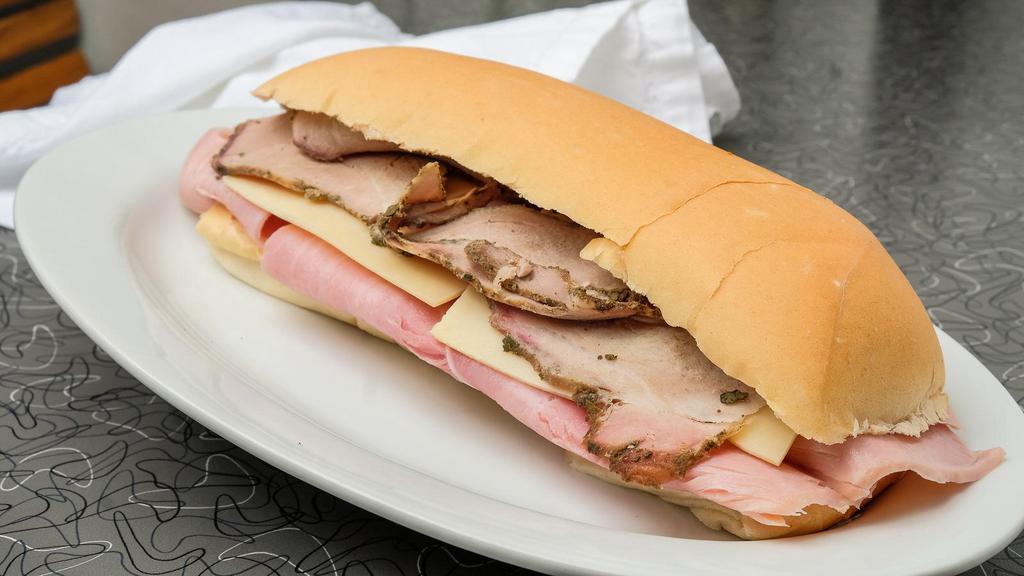 Sandwich Cubano / Cuban Sandwich · 