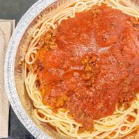 Spaghetti Family Pan ￼ · Feeds 3-4.