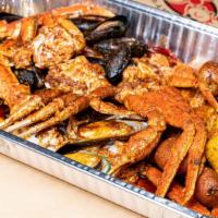 S-5). Big Eats · 1/2 lb snow crab legs 1/2 lb shrimp (no head) 1/2 lb green mussels 1/2 blue mussels 1/2 lb c...