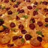 Sausage Pizza · Italian sausages, kalamata olives and caramelized onions