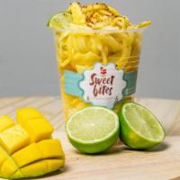 Mango Biche · Deliciosas y frescas espirales de mango con las adiciones que más te gusten / Delicious and ...