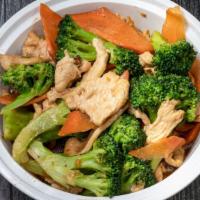 Tcd5 With Broccoli · Stir fried carrots & broccoli in brown sauce