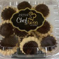 Chocolate Fudge Top Cookie · Butter cookie topped with Chocolate fudge