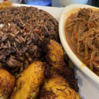 Shredded Beef / Ropa Vieja · 25 guests.