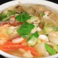 Wor Wonton Soup · Shrimp, chicken, pork, beef, vegetables, and wonton in chicken broth.