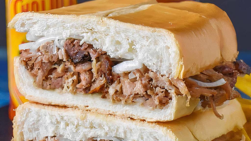 Pan Con Lechon · 