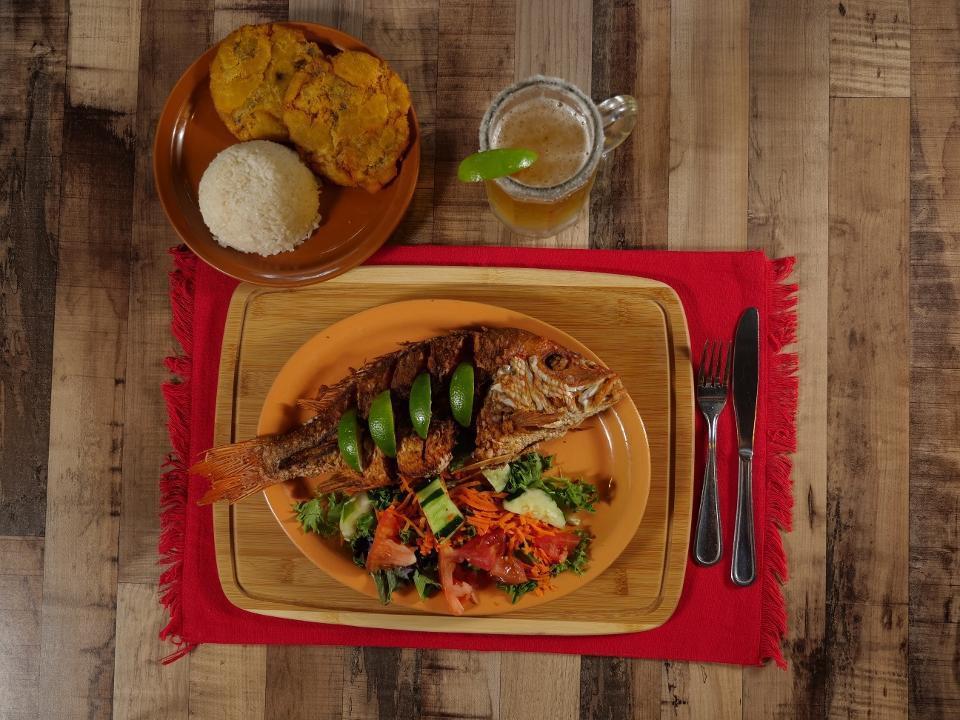 Pargo Frito / Fried Snapper · 