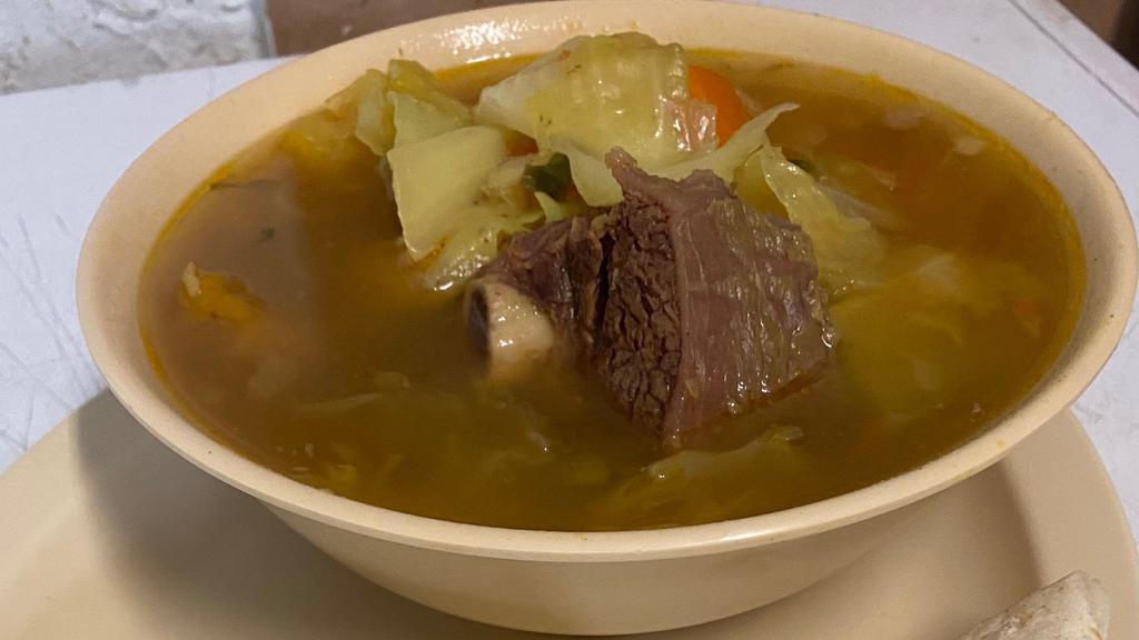 Sopa De Res · Beef soup.