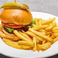 Classic Burger · 8 oz burger, tomato, lettuce, onion