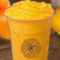 Hot Mango Smoothie · Mango, orange, goji berries, cayenne, turmeric, lime and coconut water. Mango, naranja, baya...