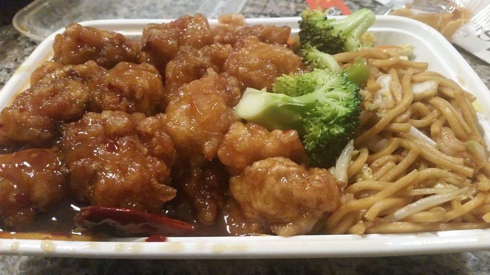 General Tso'S Chicken · Popular dish most customers Order deep fried chunk chicken cook with sweet sour and spicy sauce with white rice and broccoli around