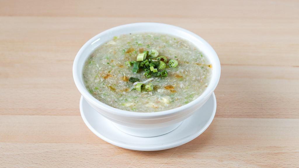 Sopa Pac Pow · Velvety soup, chicken, roast pork, shrimp, beaten eggs and vegetable.