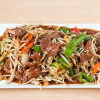 Carne De Res Con Frejolito Chino · Slices of beef, bean sprouts and oyster sauce.