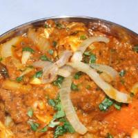 Do Piyaze · Meat onion cooked with spices and onion.