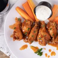 6 Wings & Dipping Sauce · 