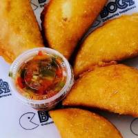 Empanada Combo (5Pc) · 5 empanadas with your choice of chicken or shredded beef